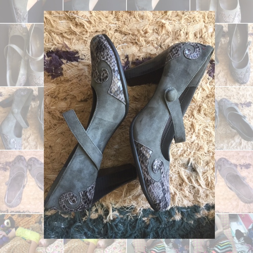 Aerosole Grey Suede Mary Jane Heels